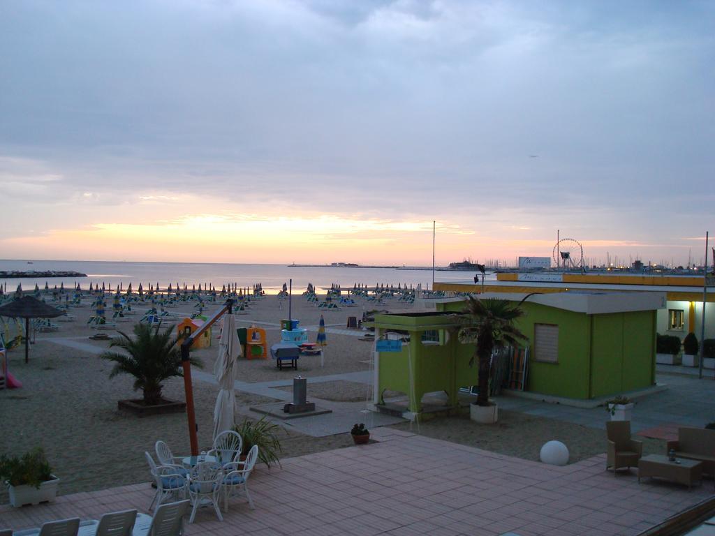 Hotel Villa Ersilia Rimini B&B Dış mekan fotoğraf
