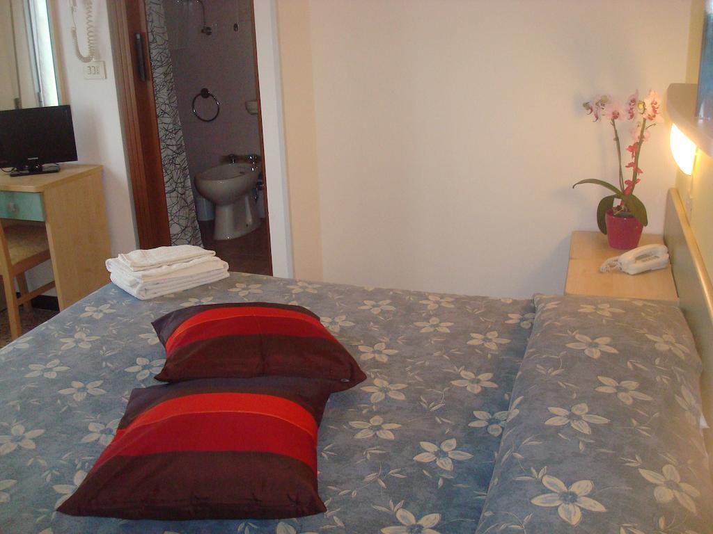 Hotel Villa Ersilia Rimini B&B Dış mekan fotoğraf